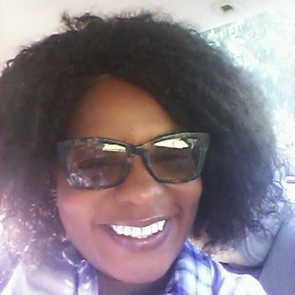 Meet your Posher, Brenda